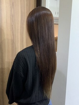 アジュ(aju)の写真/《JR芦屋駅徒歩10分》自然なツヤとナチュラルなストレート◎艶感のあるナチュラルな仕上がりに。