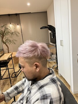 アフィネ ヘアライフデザイン(Affiner HAIR LIFE DESIGN) ピンクシルバージェットモヒカン