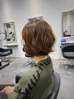 コモレビ(komorebi)&nbsp;【山本智文】ニュアンスパーマボブ