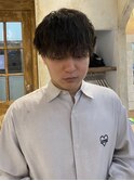 無造作マッシュ暗髪ツイスパメンズカット清潔感ツーブロック