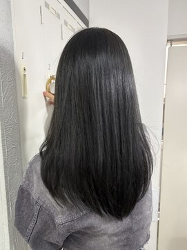 リュンヌ(Lune) アッシュグレー×レイヤーカット/暗髪/美髪/透明感カラー/YU273