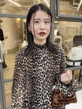 ユー(yew) ミディアムレイヤーカット/ウルフレイヤーカット/顔まわりカット