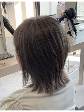 リア 近鉄八尾店(Lia) 白髪ボカシハイライト☆