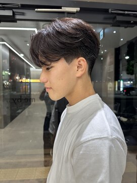 カルム(kalm) メンズセンターパートウルフセンターパートニュアンスパーマ襟足