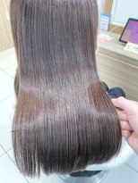 アッシュ 鶴ヶ峰1号店(Ash) 【美髪矯正】でツヤッツヤに!