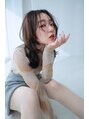 スイ ナラ(Sui Nara) 顔まわりレイヤーのくびれヘアスタイル