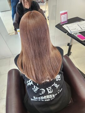 スリーヘアーデザインズ(Three Hair Designs) r