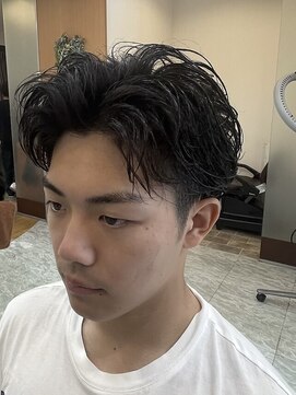 マキシム ナカイ(MAXIM NAKAI) ゆるサーフカールスタイル