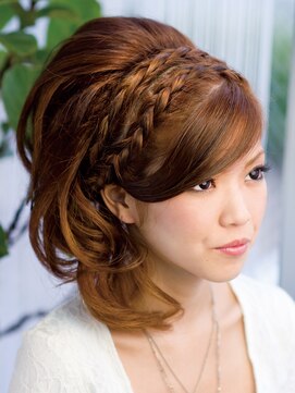 トータルビューティーステラ(TOTAL BEAUTY STELLA) Ｗ編みこみサイドアップ