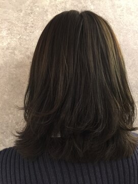 ロンド ルージュ 銀座店(Lond rouge) 【お客様ヘア】ミディアム×ダークカーキ