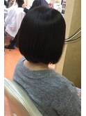ショートボブ
