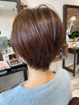 エニー(Any Hair Life) ハンドブローでキマるふんわりショート