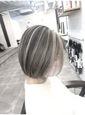 丸みショートボブハイライト_ショコラアッシュ_S45