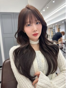 プラチナ(PLATINA) くびれヘア/韓国ヘア/顔周りカット/ヨシンモリ