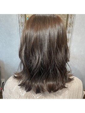 ベル(Belle) ミディアムボブ