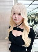 抜きっぱなしブロンドハイトーンインナーレイヤーカットウルフ