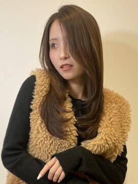 レヴィア(REVIA) レイヤーカット髪質改善トリートメントハイライトブリーチ