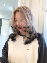 ウル(U’ru)&nbsp;ホワイト×ブラック