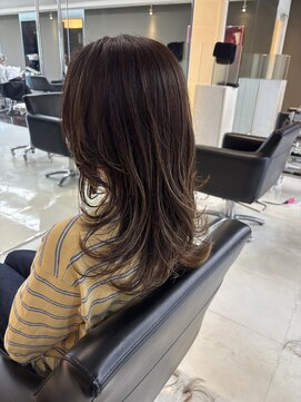 シャンプーボーイエイムス(SHAMPOO BOY aims) 大人レイヤースタイル