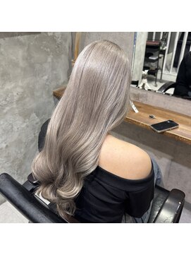 クリーム 大宮(CREAM) ホワイトグレージュ