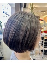 プレジール PLAISIR&nbsp;艶が強調されるボブスタイル/伸ばしても維持してもO.Kです。