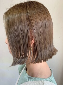 【うる艶仕上がり】オーガニックな素材を含む、数多くの上質なカラー剤から最適なものを提案＊