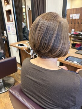 美容室ヒラトヤ 仙北店 丸み美人ショートボブ