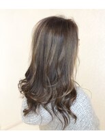 ヘアーアンドメイク ドレス(DRESS)&nbsp;ハイライト　アッシュグレー