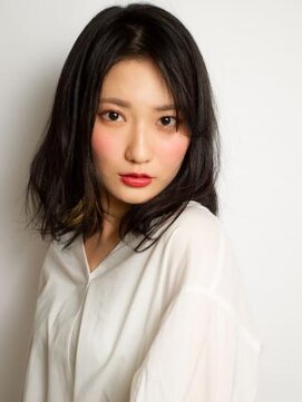 グランシュ 青葉台店(GranCieux) インナーカラーちら見せなゆるふわミディ×センターパート