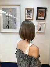 ヘアースタジオ ハーフバック 高尾店(HAIR STUDIO HALF BACKS×１/2) ハイトーン切りっぱなしボブ
