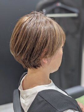 ジ エクト 心斎橋(The Ect) 大人丸みショート×ナチュラルベージュ×ハイライトカラー