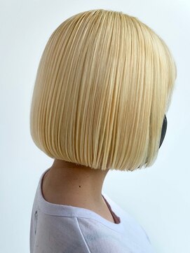 リンダバイネオリーブ 白楽店(Linda by neolive) 似合わせカット今季おすすめデザインカラー・ホワイトブロンド