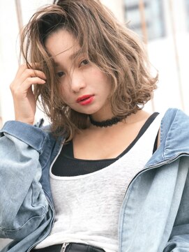 リープ 祖師ヶ谷大蔵(leap) 強めSカール×バイヤレージュ☆大人ライクな外国人風エッジボブ