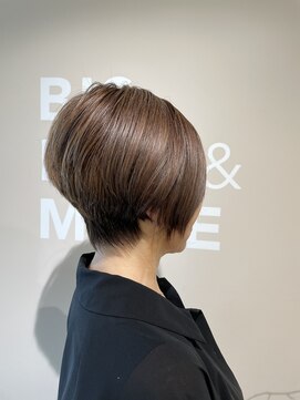 ビスヘアアンドメイク(BIS hair&make) ショートグラデーション