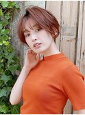 外ハネフェザーショート