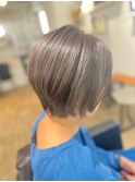 小顔ショートボブ丸みショート×アッシュオリーブ白髪ぼかし