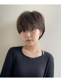 垢抜け 似合わせショート マッシュ 暗髪 耳かけ