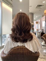 クーラ(Cura) 大人コテ巻き風パーマエモージュ30代40代