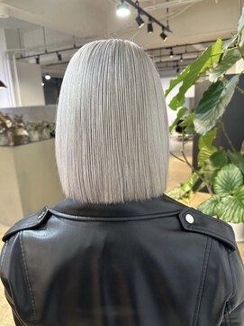 メリー オオサカ(Merly Osaka) ほとんど白!でもダメージを感じない綺麗さ!_white ash_