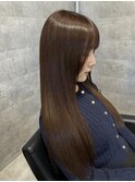 ブリーチなし、柔らかいカラーリングにツヤ髪。