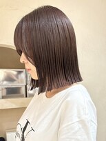 ヒビヲ(HIBIO) タッセルボブ切りっぱなしボブワンブリーチダブルカラー