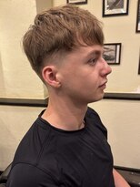 スカイマスターバーバー 渋谷(SKY MASTER BARBER) テーパーフェードスタイル＜理容室＞【床屋/メンズ/眉毛カット］
