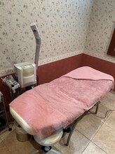 リフトアップフェイシャル、スキンケアフェイシャルメニューも充実