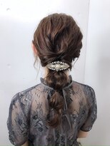 メゾンドムニ 恵比寿(Maison de MUNi)&nbsp;お呼ばれスタイルふんわり編みおろし