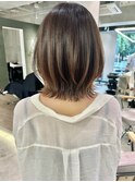 レイヤーボブブラウンベージュボブレイヤーくびれボブ外ハネボブ