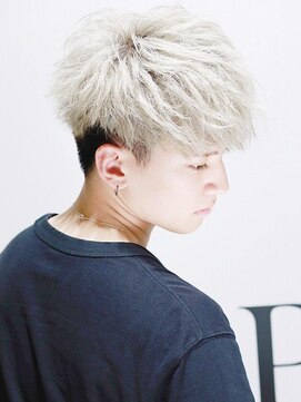 リップス 川崎(LIPPS) 【横顔キマる】ホワイティマッシュショート