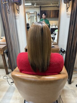 ヘアークラニエル(HAIR Cranial) ブリーチ毛縮毛矯正