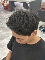 ノイセルヘアー(Noisyle Men's hair)&nbsp;リバースセンターパート／ニュアンスパーマ／ダウンバング/MEN'S