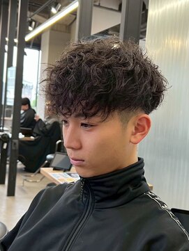 リッチブランドアンドコー 守口店(Rich Brand&Co) スペインカール/メンズパーマ/海外ヘア/フェード