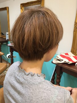 ロンド ブランシュ 錦糸町北口(Lond blanche) 丸みのあるショートスタイル☆担当　柴田